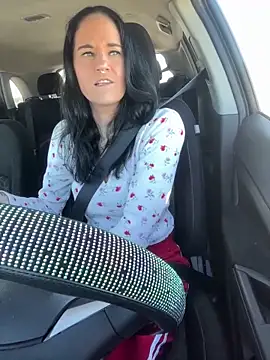 Snapshot of lolabunny9 chatting on 12.14.24 lolabunny9 online show from 12.14.24