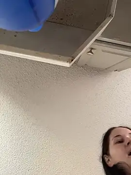 Snapshot of lolabunny9 chatting on 12.23.24 lolabunny9 online show from 12.23.24