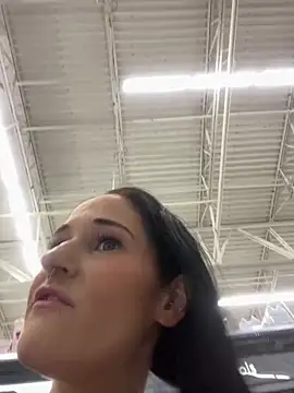 Snapshot of lolabunny9 chatting on 01.11.25 lolabunny9 online show from 01.11.25