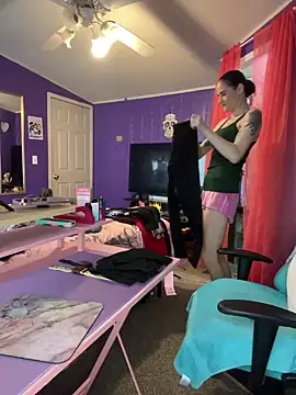 Snapshot of lolabunny9 chatting on 02.02.25 lolabunny9 online show from 02.02.25