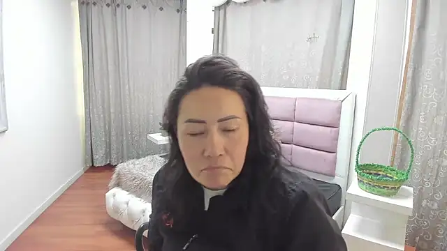 gaby trent online show from 06.10.26