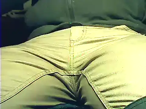 Snapshot of kalinixta chatting on 12.28.24 kalinixta online show from 12.28.24