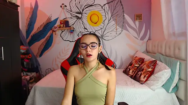 LinzyBaner online show from 12.28.24