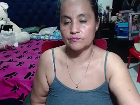 Snapshot of pervert_mommy_ chatting on 02.23.25 pervert mommy online show from 02.23.25