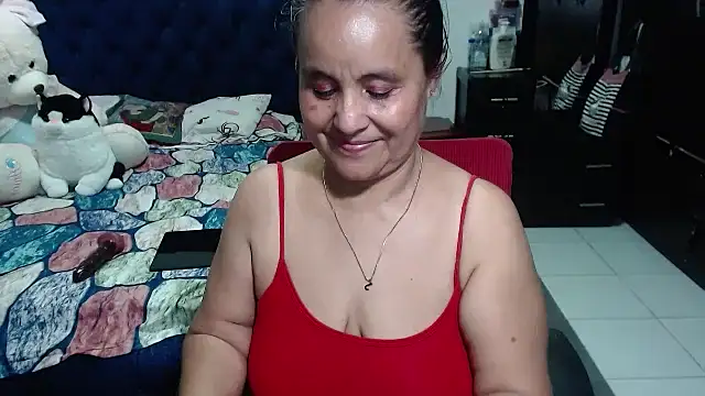 Snapshot of pervert_mommy_ chatting on 03.19.25 pervert mommy online show from 03.19.25