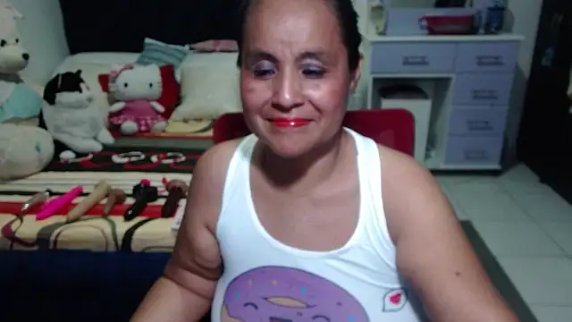 Snapshot of pervert_mommy_ chatting on 09.16.25 pervert mommy online show from 09.16.25