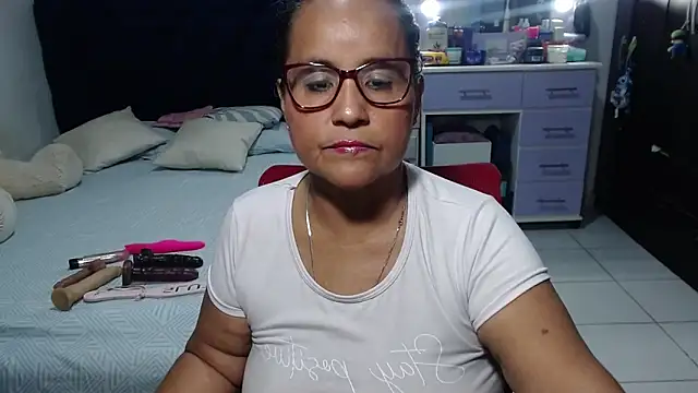 pervert mommy  online show from 05.14.26