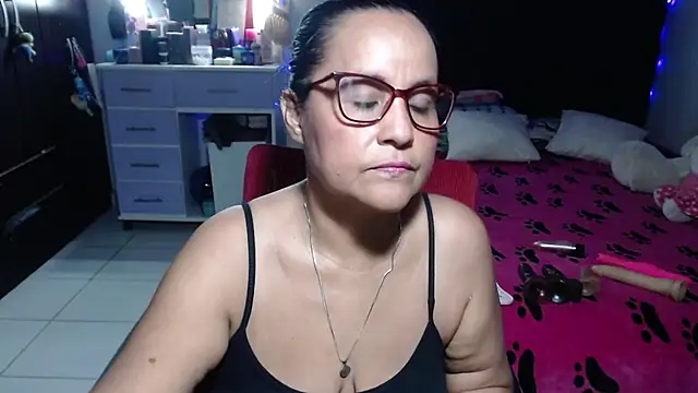pervert mommy  online show from 07.11.26