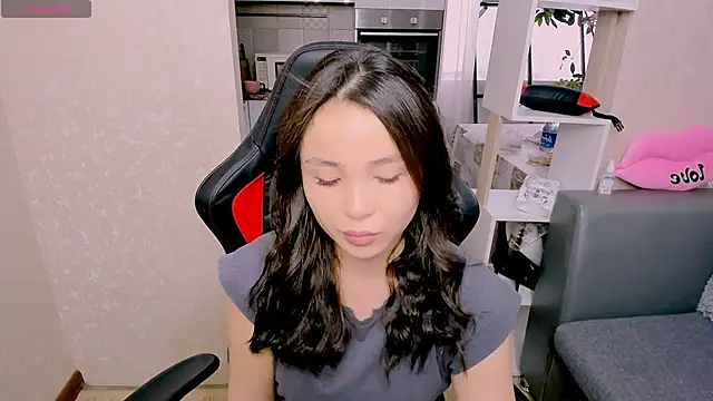 AyaMoon online show from 10.13.25