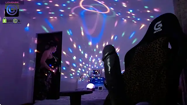 SonyaDevon online show from 02.15.26