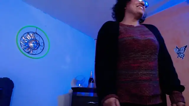 scarlet wet online show from 03.11.25