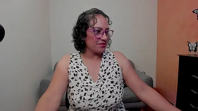 scarlet wet online show from 06.19.26