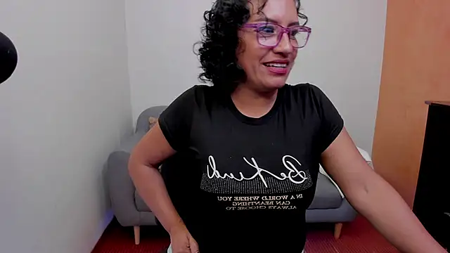 scarlet wet online show from 07.10.26