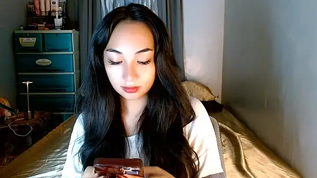 Snapshot of SweetLilly_18 chatting on 02.21.26 SweetLilly 18 online show from 02.21.26