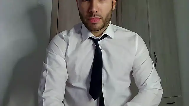 Snapshot of Justynn1 chatting on 12.02.24 Justynn1 online show from 12.02.24