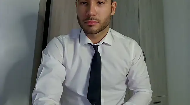 Snapshot of Justynn1 chatting on 02.28.25 Justynn1 online show from 02.28.25