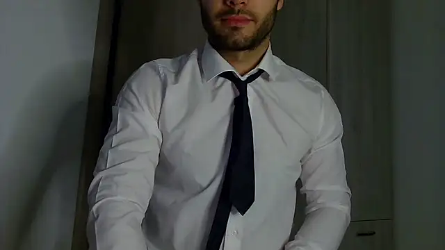 Snapshot of Justynn1 chatting on 10.21.25 Justynn1 online show from 10.21.25