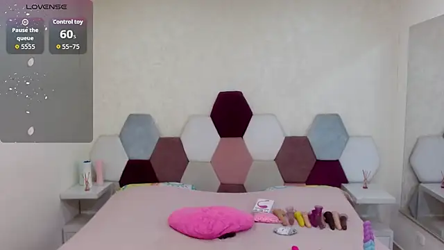 angel blue online show from 10.14.25