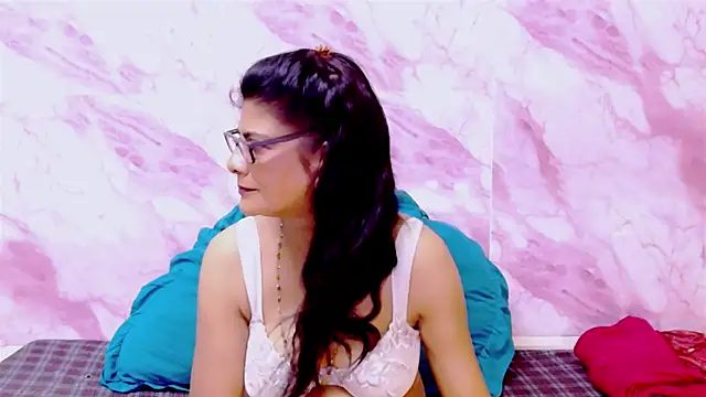 IndianAllure online show from 03.07.25