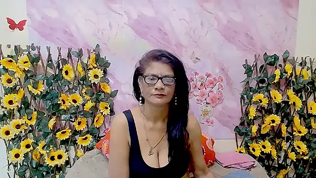 IndianAllure online show from 01.06.26