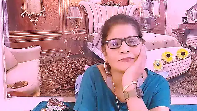 IndianAllure online show from 06.03.26