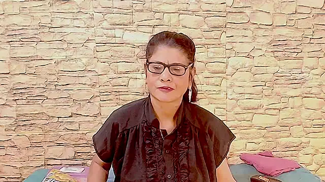 IndianAllure online show from 06.20.26
