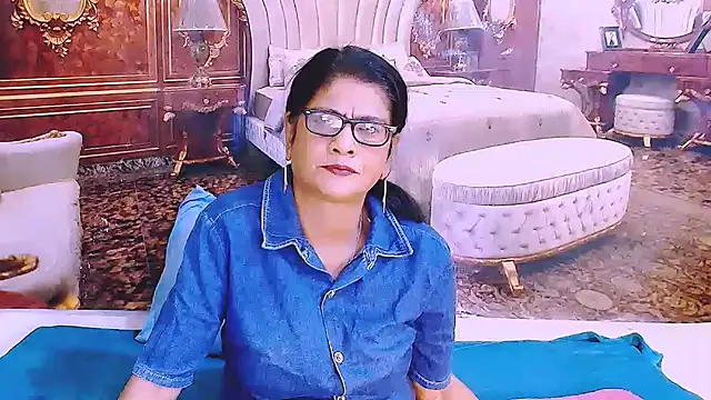 IndianAllure online show from 07.10.26