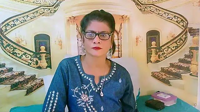 IndianAllure online show from 08.01.26