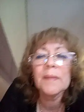 Snapshot of laylaroma chatting on 01.20.25 laylaroma online show from 01.20.25