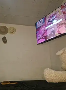 DAELAA online show from 01.08.25