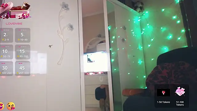 icelady77 online show from 01.19.25