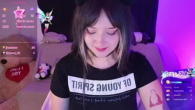 KuroChan420 online show from 02.28.25