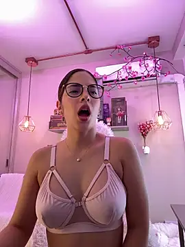 Zoe Bae online show from 03.10.26