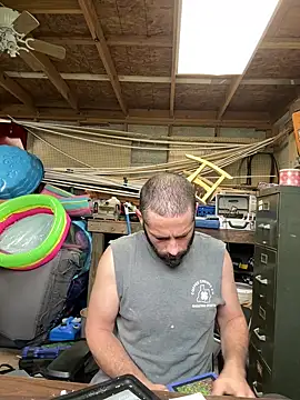 Sitonmyface2020xh online show from 02.23.25