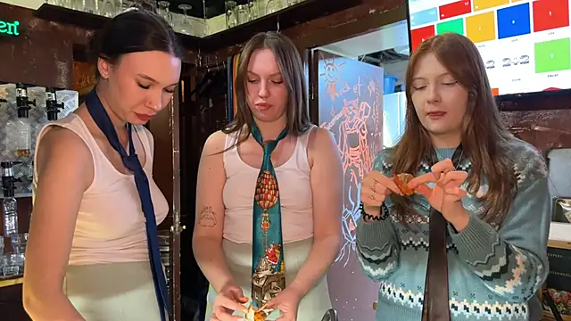 Snapshot of dirtypub chatting on 12.22.24 dirtypub online show from 12.22.24