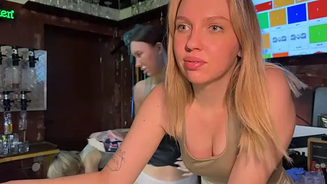 Snapshot of dirtypub chatting on 02.22.25 dirtypub online show from 02.22.25