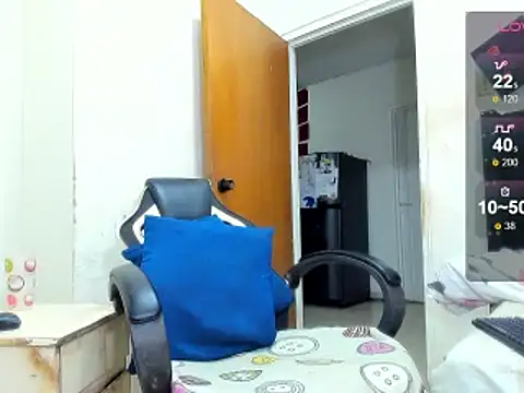 Snapshot of ebonnylatinx chatting on 02.13.25 ebonnylatinx online show from 02.13.25