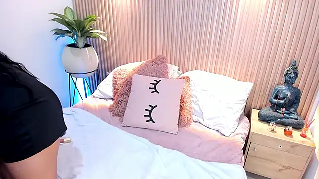 AMELIE xx online show from 01.24.25