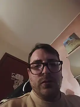 Snapshot of Aleee69 chatting on 03.26.26 Aleee69 online show from 03.26.26