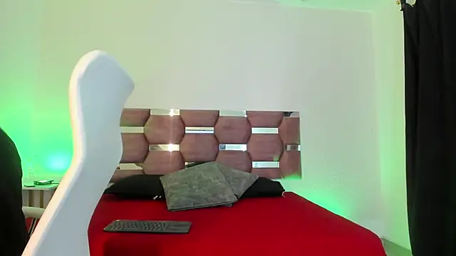 AlondraDiossa03 online show from 03.18.25