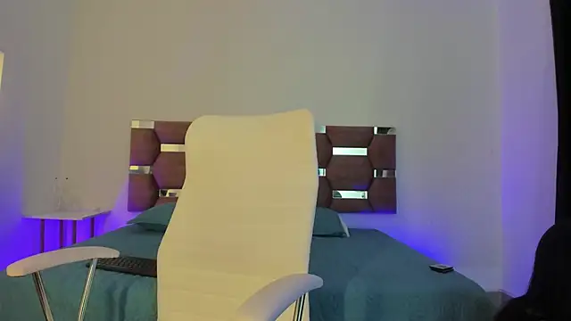 AlondraDiossa03 online show from 03.22.25