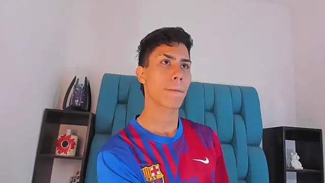 Snapshot of AlanNaughty chatting on 01.14.25 AlanNaughty online show from 01.14.25