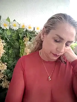 Snapshot of Lossexycacha chatting on 02.16.25 Lossexycacha online show from 02.16.25