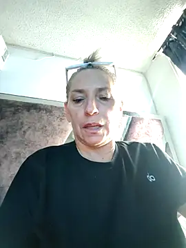 Snapshot of Lossexycacha chatting on 09.24.25 Lossexycacha online show from 09.24.25