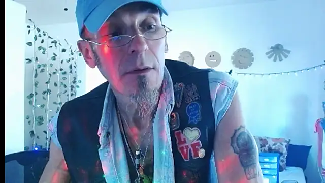 Snapshot of mycock2474u chatting on 02.24.25 mycock2474u online show from 02.24.25