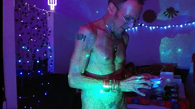 Snapshot of mycock2474u chatting on 03.04.25 mycock2474u online show from 03.04.25