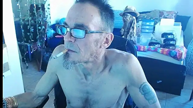 Snapshot of mycock2474u chatting on 03.04.25 mycock2474u online show from 03.04.25