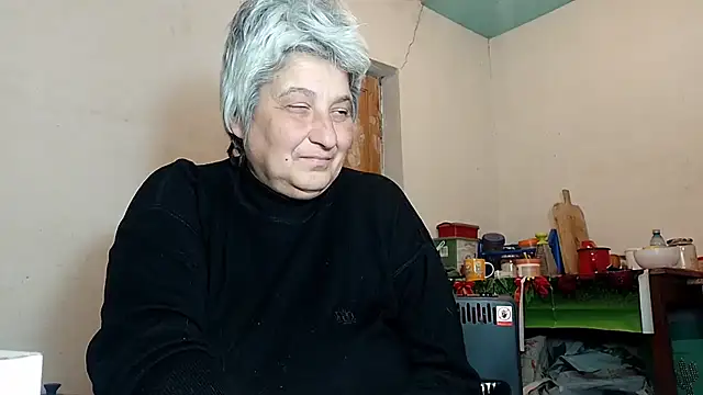 Snapshot of ExquisiteMature chatting on 02.06.25 ExquisiteMature online show from 02.06.25