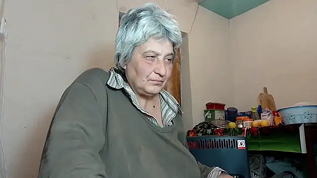 Snapshot of ExquisiteMature chatting on 02.07.25 ExquisiteMature online show from 02.07.25