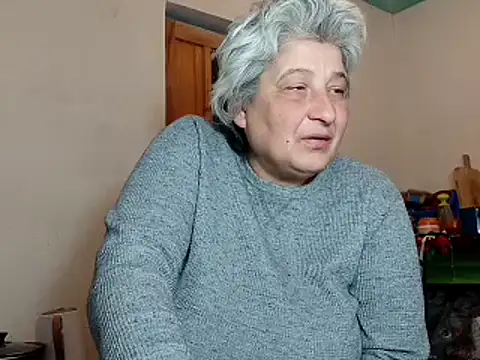 Snapshot of ExquisiteMature chatting on 02.15.25 ExquisiteMature online show from 02.15.25